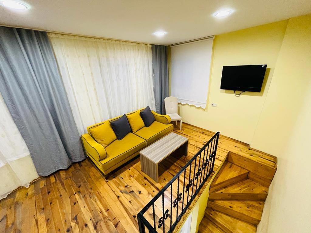 Dublex Flat In Taksim * İstanbul
