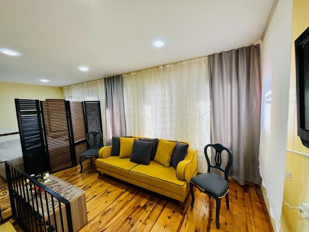 Dublex Flat In Taksim * İstanbul